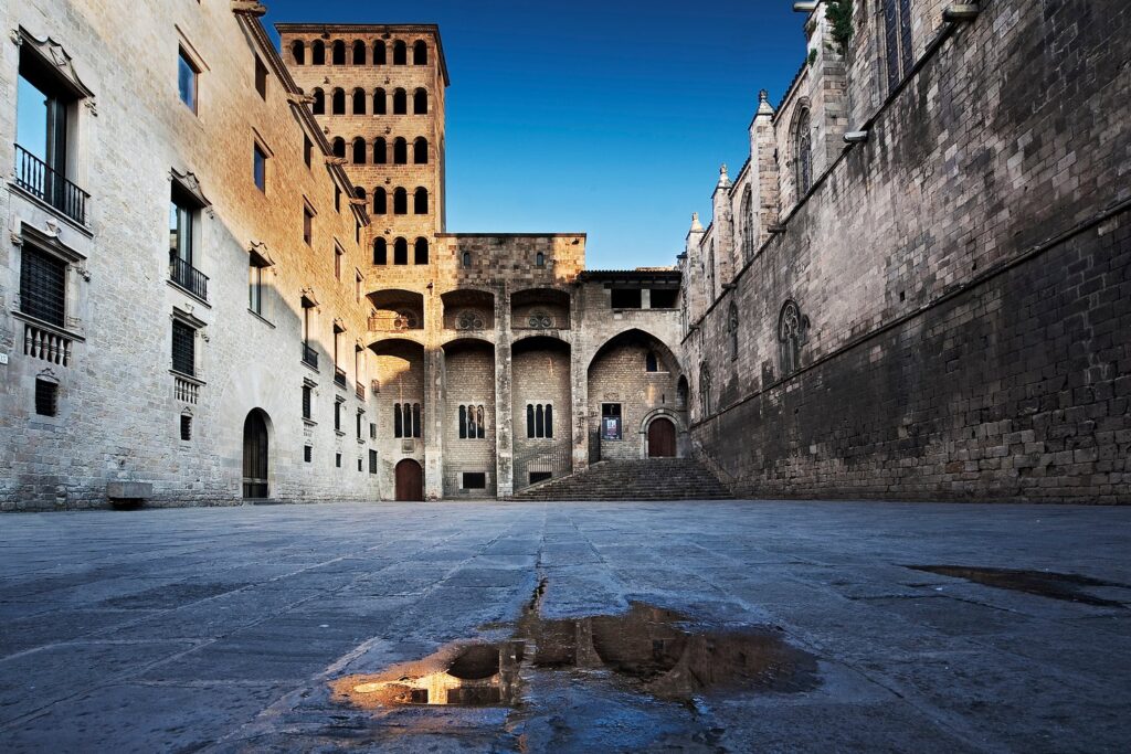 Plaça del Rei is a medieval square framed by the old royal palace of the counts of Barcelona