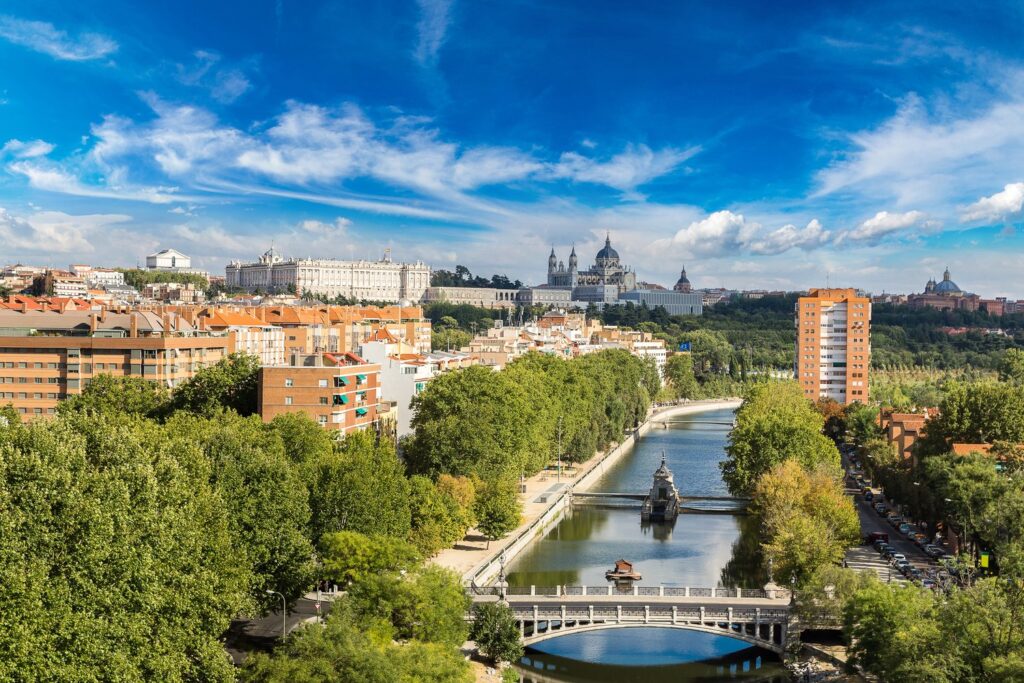 Madrid Río park follows the River Manzanares with paths, playgrounds and old bridges.